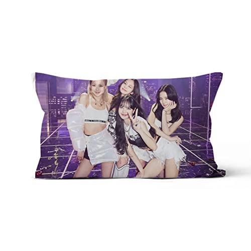 BTS Merchandise Schwarz Pink Rechteckiges Kissen JISOO JENNIE ROS LISA Doppelseitige Figur Druck 45 cm x 45 cm von LOUJIN
