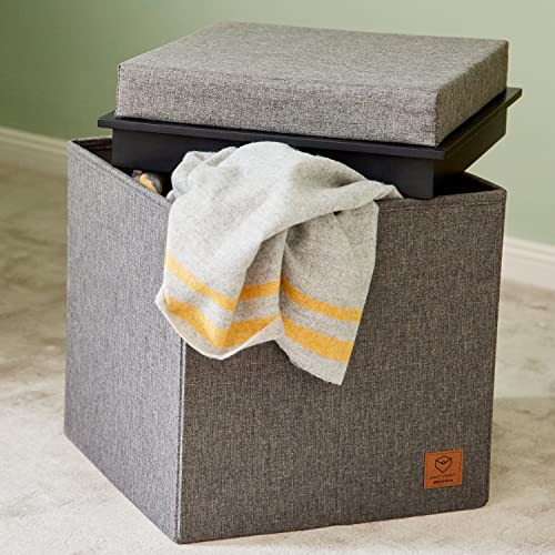 LOVE IT STORE IT Premium 3-in-1 Sitzhocker mit Stauraum - Hocker, Tablett und Aufbewahrungsbox - Aus Stoff, verstärkt mit Holz - Bequem und stabil- Grau - 37x37x40 cm LOVE IT STORE IT Premium 3-in-1 Sitzhocker mit Stauraum - Hocker, Tablett und Aufbewahrungsbox - Aus Stoff, verstärkt mit Holz - Bequem und stabil- Grau - 37x37x40 cm von LOVE !T STORE !T