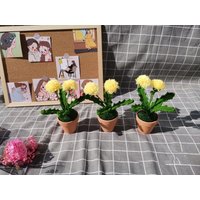 Ein Topf Mit Gehäkeltem Löwenzahn, Löwenzahn Ornamente, Blumen Geschenk, Blumendekor, Handgemachte Blumen, Handgemachtes Geschenk von LOVFS