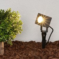 Erdspießleuchte Jiada mit LEDs von LUCANDE