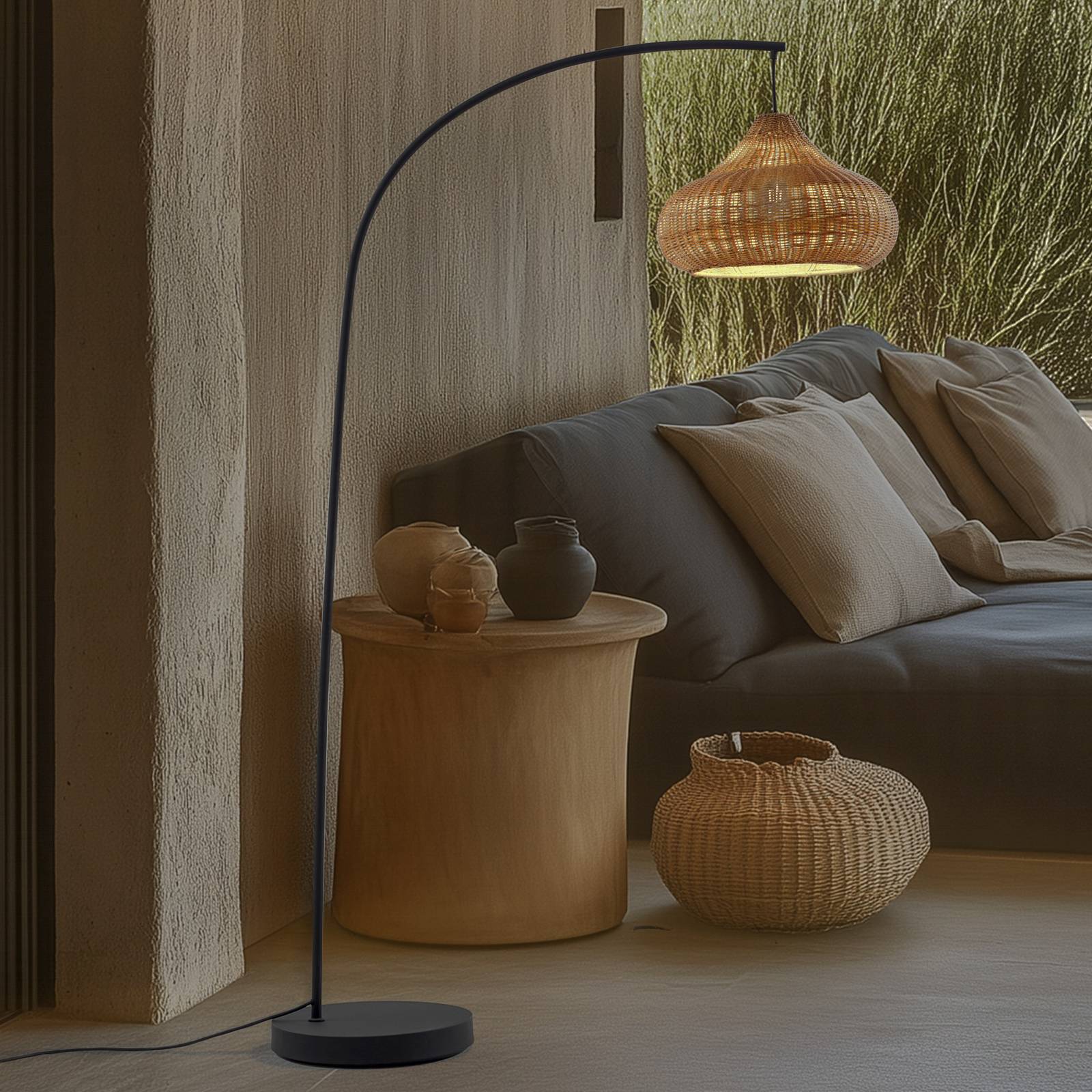 Lucande Außenstehleuchte Taniola, beige, Rattan, 195cm, IP44 von LUCANDE