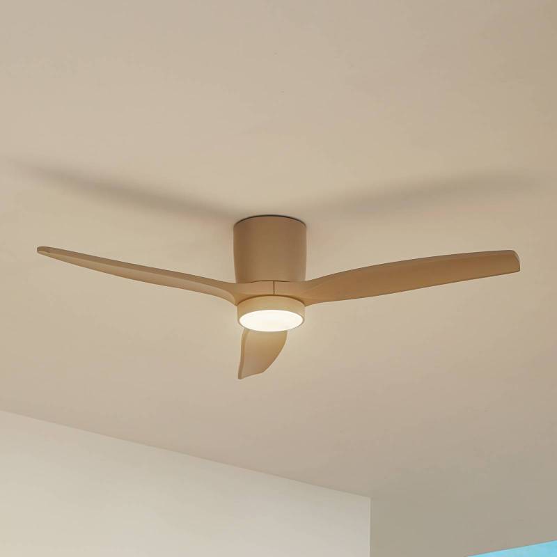 Lucande LED-Deckenventilator Sorin, beige, DC, leise, IP44 von LUCANDE