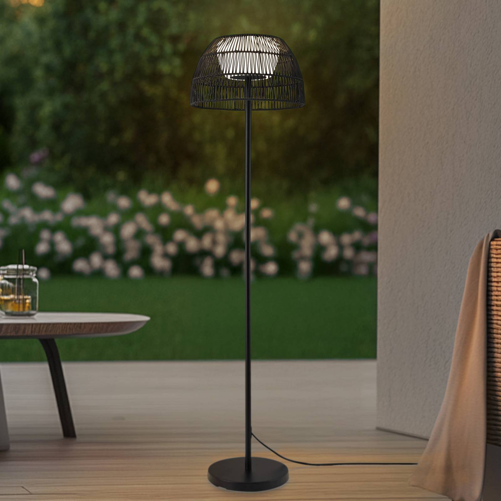 Lucande LED-Außenstehleuchte Heribio, schwarz, Eisen, 153 cm von LUCANDE