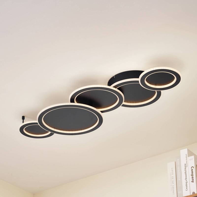 Lucande LED-Deckenleuchte Diala, schwarz, Metall, 96 cm von LUCANDE