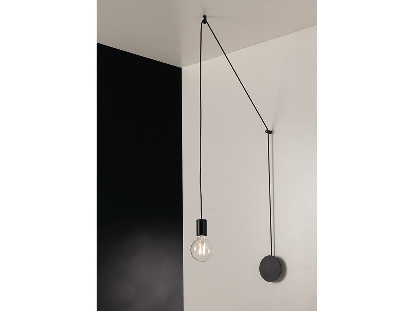 LUCE Design Pendelleuchte, ohne Leuchtmittel, minimalistische Industrial für über-n Esstisch hängend, Schwarz L: 5m von LUCE Design