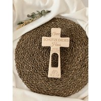 Holz Kreuz Mit Gravur - "Gott Schütze Dieses Haus" Christliches Geschenk Zur Hauseinweihung Haussegen Wanddeko Einzug von LUIONA