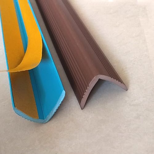 PVC-Treppenkantenschutz, Rutschfeste Treppenkantenleiste, Winkelprofil Selbstklebend Stufenkantenschutz mit Trägerkleber für den Innen und Außenbereich(Brown,100cm/3.3ft) von LUNAIZHUO