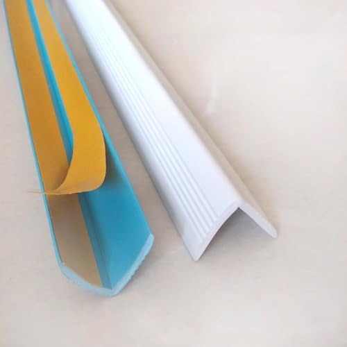 PVC-Treppenkantenschutz, Rutschfeste Treppenkantenleiste, Winkelprofil Selbstklebend Stufenkantenschutz mit Trägerkleber für den Innen und Außenbereich(White,150cm/4.9ft) von LUNAIZHUO