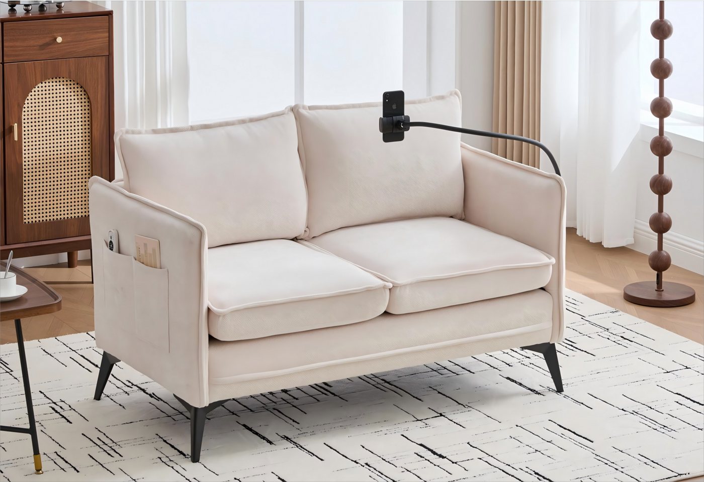 LVHOM 2-Sitzer Polstersofa mit USB/Typ C-Ladefunktion & Handyhalter, Seitentasche, (127x69x66cm) Ergonomisches Chenille-Sofa mit verstellbarer Handyhalterung, Ladeanschlüssen, beidseitigen Staufächern und Reinigungsfreundlichkeit durch abnehmbare Sitzkissen. Metallfüße, 250kg Tragkraft,16cm Bodenfreiheit für Saugroboter., für kleine Räume: Wohn-/Schlafzimmer, Terasse oder Single-Haushalte von LVHOM