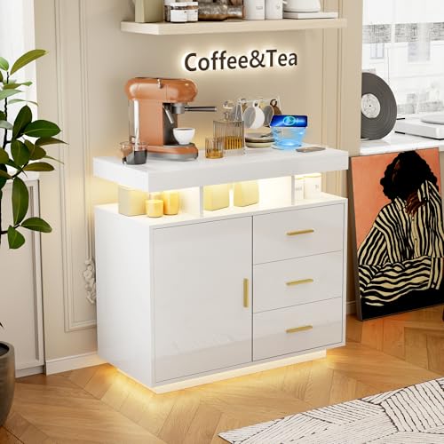 LVSOMT Buffetschrank mit Ladefunktion und Beleuchtung, 80cm Sideboard mit 3 Schubladen, Modern Kommode Hochglanz, LED Schubladenschrank Schlafzimmer Wohnzimmer, 3 Farben LED, USB Type-C Stecker, Weiß LVSOMT Buffetschrank mit Ladefunktion und Beleuchtung, 80cm Sideboard mit 3 Schubladen, Modern Kommode Hochglanz, LED Schubladenschrank Schlafzimmer Wohnzimmer, 3 Farben LED, USB Type-C Stecker, Weiß von LVSOMT