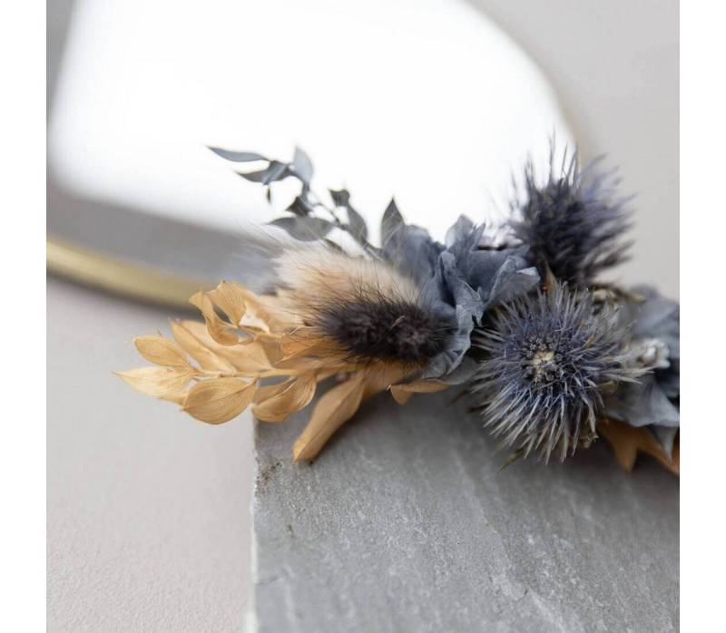 Trockenblume Blütenzauber Haarkamm - Natürliches Weiß mit dezenten Blau- und Grautö, LYKKE & You von LYKKE & You