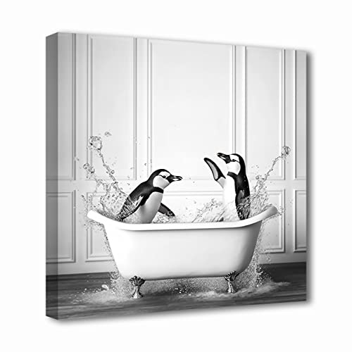 LZIMU Badezimmer Leinwanddrucke Pinguine die in einer Badewanne baden Gemälde lustige Badezimmerbilder Wanddekoration Schwarz Weiß Poster (45.00 x 45.00 cms) von LZIMU