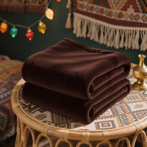 LZJD Kuscheldecke 100 x 150 cm Weich & Waschbar Flauschig Decke Fleecedecke Geeignet für Alle Jahreszeiten für Sofa Schlafzimmer, braun LZJD Kuscheldecke 100 x 150 cm Weich & Waschbar Flauschig Decke Fleecedecke Geeignet für Alle Jahreszeiten für Sofa Schlafzimmer, braun von LZJD