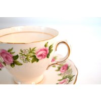Colclough Teetasse Mit Untertasse ~ Tasse Und Rosenmuster~Colclough Porzellan Teetasse~Tee-Party Brautparty~Brauttee von LaBellaVintage