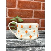 Kürbiskuchen Tasse | Zierlich Handgemacht Aus Keramik Handbemalt Orange Blume von LaFleurArtisane