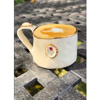 Verzauberte Rose Rahmen-Tasse - 22K Gold Glanz | Handgefertigte Keramik Handbemalt Zierlich Fee Jahrgang Verzauberte Rose Rahmen-Tasse - 22K Gold Glanz | Handgefertigte Keramik Handbemalt Zierlich Fee Jahrgang von LaFleurArtisane