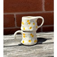Zitronen-Espressotassen-Set - Zierliche Handgefertigte Keramik | Handbemalt Kaffee Geschenk von LaFleurArtisane
