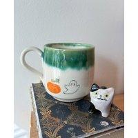 Geist Mit Kürbis Halloween Keramik Tasse Geist Mit Kürbis Halloween Keramik Tasse von LaMaisonDeLea