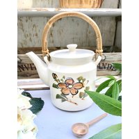 Vintage Bambus Griff Keramik Teekanne 70Er 80Er Jahre Boho Scandi-Chic Hygge Gemütlich Natural Wohnen von LaMaisondAppoline