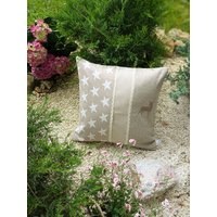 Kissenhülle/Kissenbezug Dekokissen Zierkissen Landhaus Cottage Creme Natur Sterne Kissenhülle/Kissenbezug Dekokissen Zierkissen Landhaus Cottage Creme Natur Sterne von LaMilaHandmade