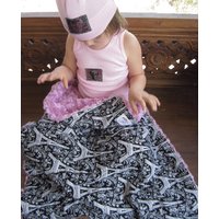 "Schwarz & Lavendel Eiffelturm Baby Decke, "Tina's Reise" von LaSirenaCouture