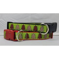 Hundehalsband Weihnachten Weihnachtsbaum Gepard Und Büffelkaro Weihnachtsbäume von LabradorableCollars