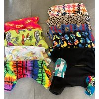 Sm Premade Fleece Designs, Die in Drop Down Rollkragen Jammies Pyjamas 20% Zur Rettung Aufgeführt Sind von LabrujasJewels