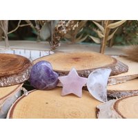Kinderzimmer Steine Set Amethyst Herz Rosenquarz Stern Bergkristall Mond Kinderzimmer Steine Set Amethyst Herz Rosenquarz Stern Bergkristall Mond von LacooniSchmuck