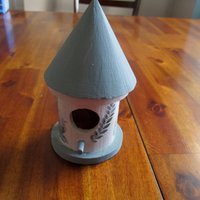 Vogelhaus, Creme Tier Tablett Dekor, Hängendes Vogelhaus von LadybugAwesomeFinds