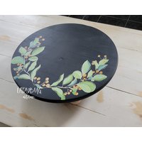 Serviertablett. Brotbrett. Rundes Serviertablett Aus Holz. Bauernhaus Handbemaltes Und Individualisierbares Tablett. Dekoratives von Ladybugdesignbyeu