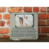 Walk Alonside Me, Daddy... Ein Rustikaler Block 11 "x11" Und Ein Foto 13x18. Vatertagsgeschenk. Vollständig Anpassbar Von Ladybug Design By Eu Walk Alonside Me, Daddy... Ein Rustikaler Block 11 "x11" Und Ein Foto 13x18. Vatertagsgeschenk. Vollständig Anpassbar Von Ladybug Design By Eu von Ladybugdesignbyeu