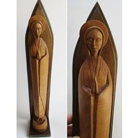 Schöne Vintage Betende Kresente Jungfrau Maria Figur Aus Holz, Heilige Mutter Maria, Religiöse Wohnkultur, Made in The Ddr von LadyfromBavaria