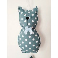 Katze Kätzchen Fensterhänger Fensterdekoration Stoffanhänger Dekokatze Deko Dekoration Hängend Girlande Landhaus Shabby Chic von LaedchenWundervoll