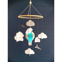 Heißluftballon Und Wolken Baby-Mobile 30 X 80 cm Recyclingkarton - Geburtsgeschenk. Kinderzimmerdeko Heißluftballon Und Wolken Baby-Mobile 30 X 80 cm Recyclingkarton - Geburtsgeschenk. Kinderzimmerdeko von Lafabriqueenpapier