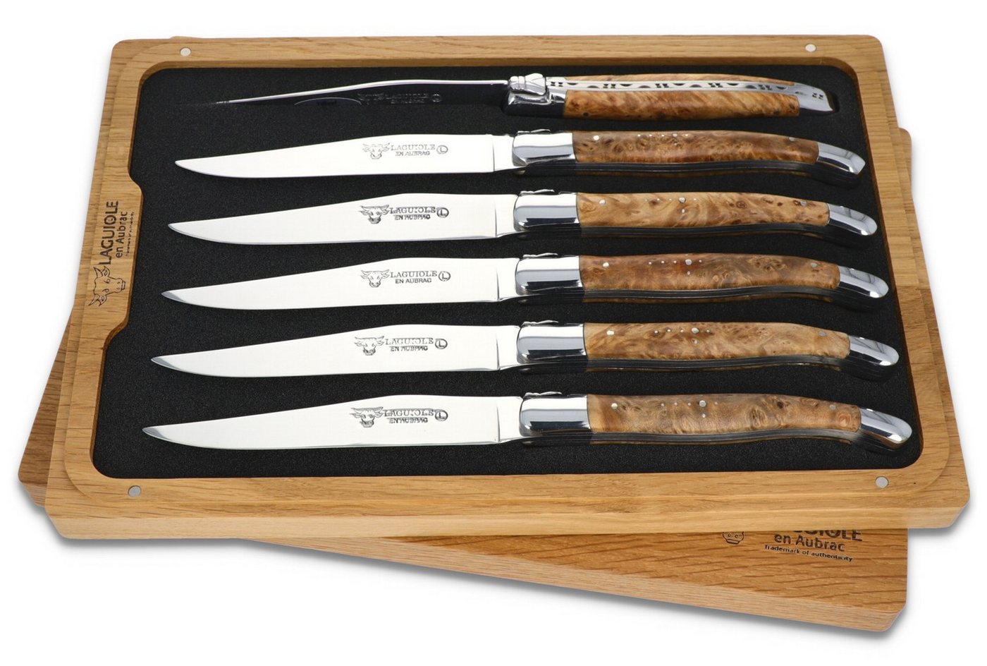Laguiole en Aubrac Steakmesser 62C99TYIH BRI 6er Set - Griff Linde - Backen glänzend - Klinge glänzend - Holzbox Laguiole en Aubrac Steakmesser 62C99TYIH BRI 6er Set - Griff Linde - Backen glänzend - Klinge glänzend - Holzbox von Laguiole en Aubrac