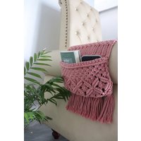 Makramee Sofa Arm Organizer Boho Couch Caddy, Fernhalter von LahaCorner