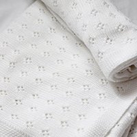 Handgestrickte Babydecke Aus Merinowolle von Laineettissu
