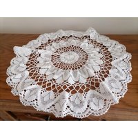 Antikes Deckchen Seltene Handarbeit Brügge Klöppelspitze Frankreich Leinen Shabby Chic Kostbare Boudoir Dekor Bourgeoisie von Lalerosso