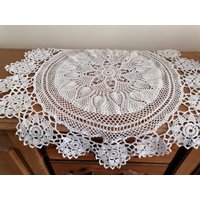 Gehäkelte Runde Tischdecke -78 cm von Lalerosso
