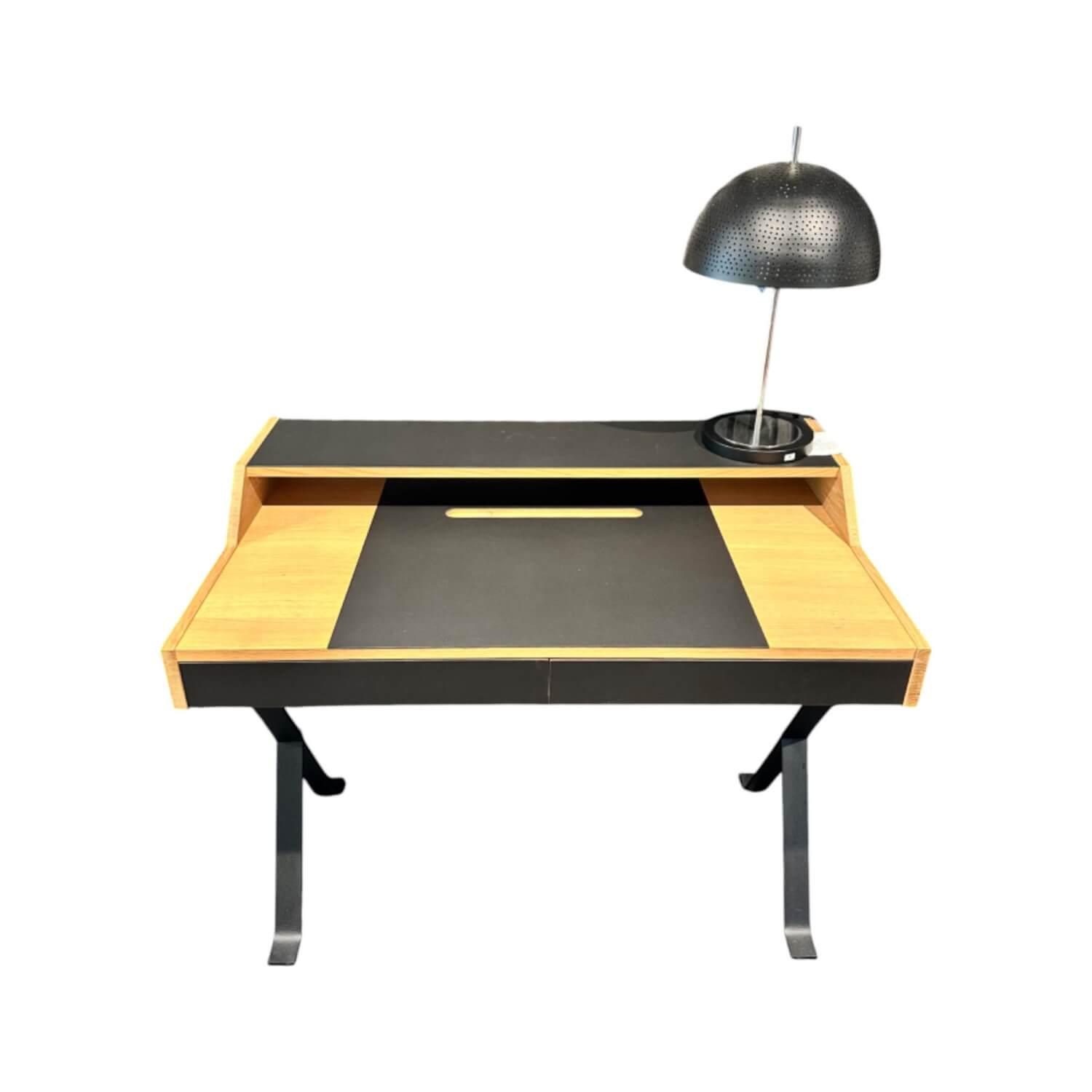 Schreibtisch Stanley 56316 Platte Eiche Natur Und Schwarz Gestell Eisenprofil An... Schreibtisch Stanley 56316 Platte Eiche Natur Und Schwarz Gestell Eisenprofil An... von Lambert