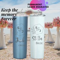 Benutzerdefinierte Hochzeit Skinny Tumbler, Braut Geschenk, Brautjungfern Edelstahl Paar Gravur Personalisiert von Lamoriea