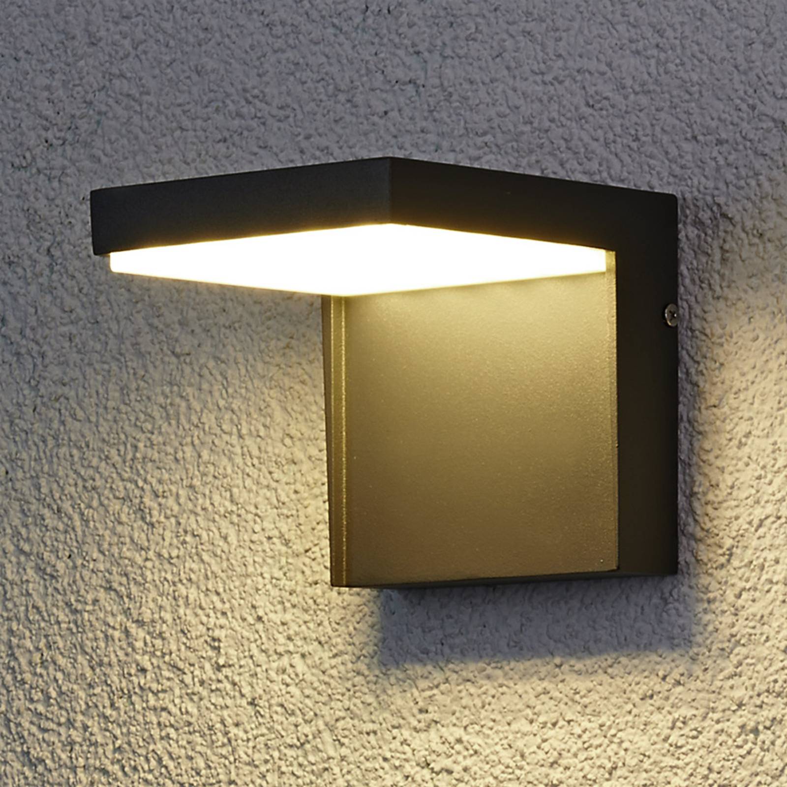 Moderne LED-Außenwandleuchte Rachel aus Aluminium von LUCANDE