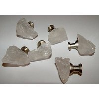 Natürliche Weiße Rohe Kristall Edelstein Druzy Schublade Pull Knäufe Benutzerdefinierte Puller Dresser Knobs Remodel Schrauben Inklusive von LandiDesigns