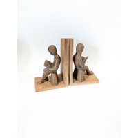 2x Vintage Buchstützen Lesende Kinder Handarbeit Achatit Und Holz von Landmum