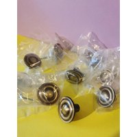 8x Möbelknauf Groß 4, 5cm Rund Messing Möbelknöpfe Möbelgriffe Schubladengriff Matt Massiv Midcentury Möbelbeschläge 8x Möbelknauf Groß 4, 5cm Rund Messing Möbelknöpfe Möbelgriffe Schubladengriff Matt Massiv Midcentury Möbelbeschläge von Landmum