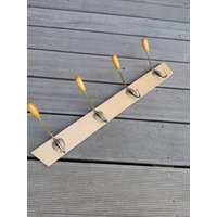 Alte Shabby Garderobe Holz Hakenleiste Vintage Mit 4 Haken Pimp It Up von Landmum