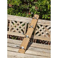 Alte Shabby Garderobe Holz Hakenleiste Vintage Mit 4 Haken Pimp It Up von Landmum