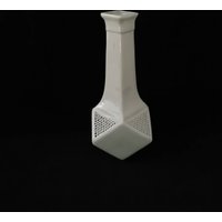 Außergewöhnliche Vase Blumenvase Porzellan Gilde Geometrisch 23cm Außergewöhnliche Vase Blumenvase Porzellan Gilde Geometrisch 23cm von Landmum