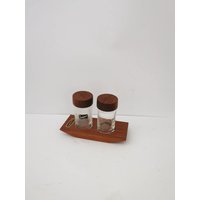 Design Salz Und Pfefferstreuer Set 70Er Teak Design Salz Und Pfefferstreuer Set 70Er Teak von Landmum