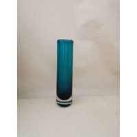 Grüne Glas Rauch Vase 50Er Jahre Schlicht Rockabilly Design Best Art Glasvase Grün Blumenvase Türkis Petrol Finland von Landmum